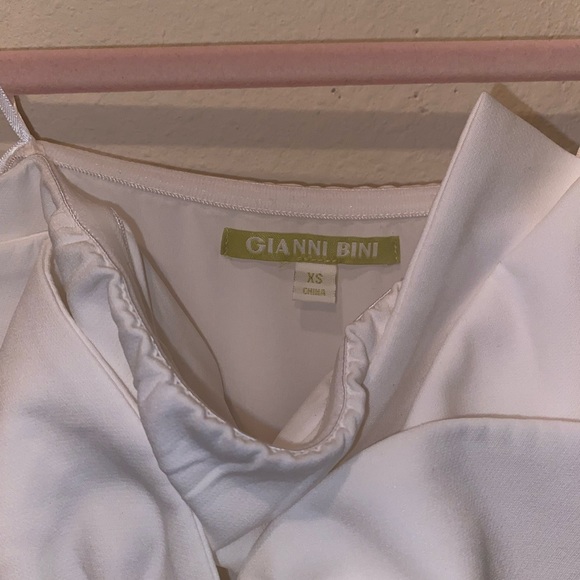 White jumpsuit - Picture 6 of 6